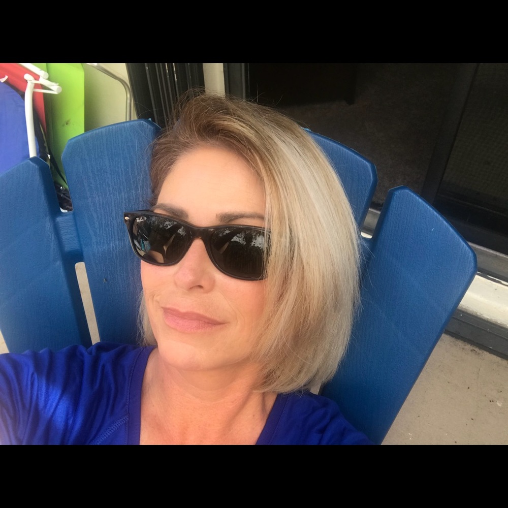 Meet your Posher, Candy